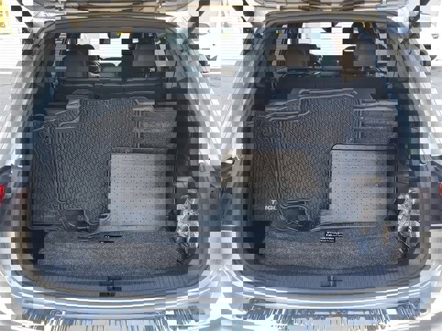 Certified 2022 Volkswagen Tiguan SE R-Line image 7