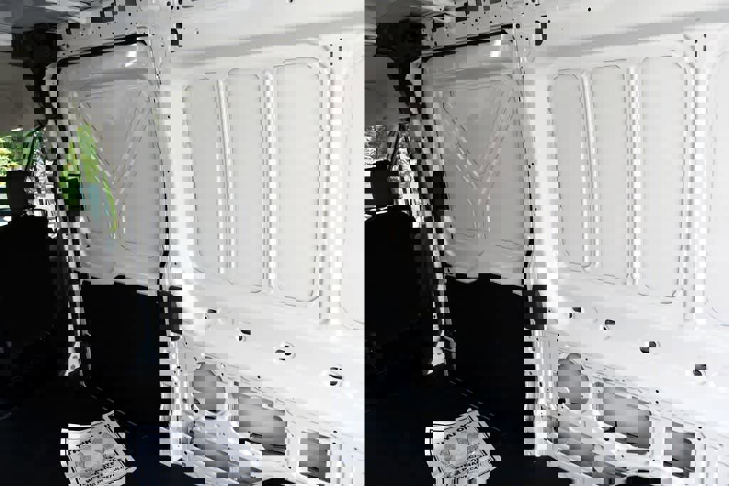 New 2025 Ford Transit 250 148 Medium Roof image 25