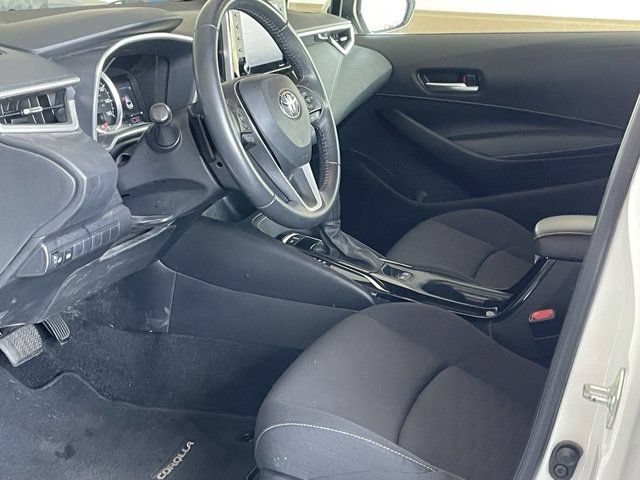 Used 2022 Toyota Corolla SE w/ Carpet Mat Package (TMS) FWD image 15