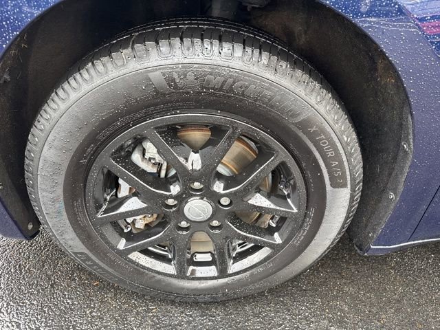 Used 2018 Chrysler Pacifica LX image 10