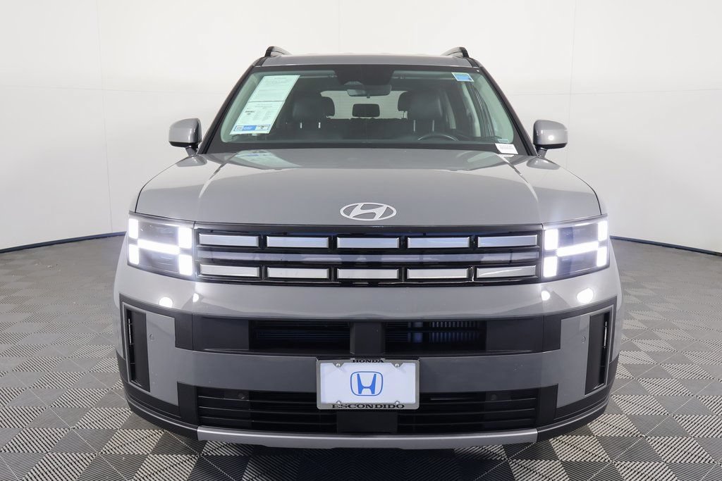 Used 2026 Hyundai Santa Fe SEL FWD image 2