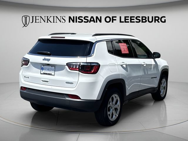 Used 2024 Jeep Compass Latitude AWD/4WD image 7