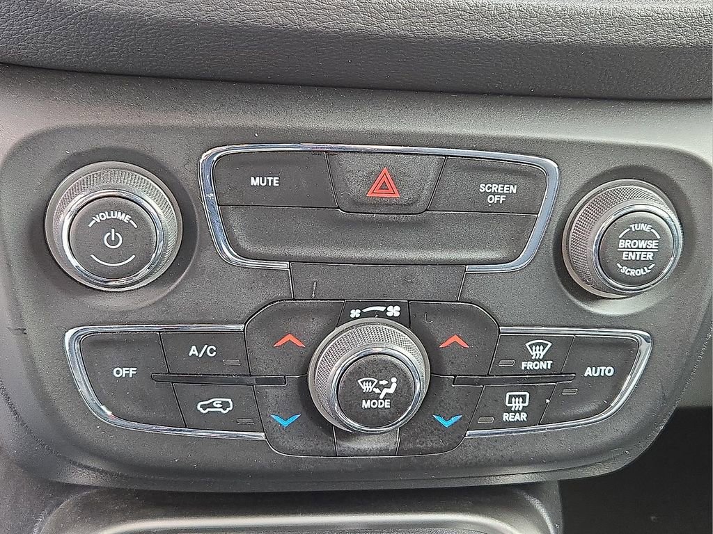 Used 2019 Jeep Compass Latitude image 17