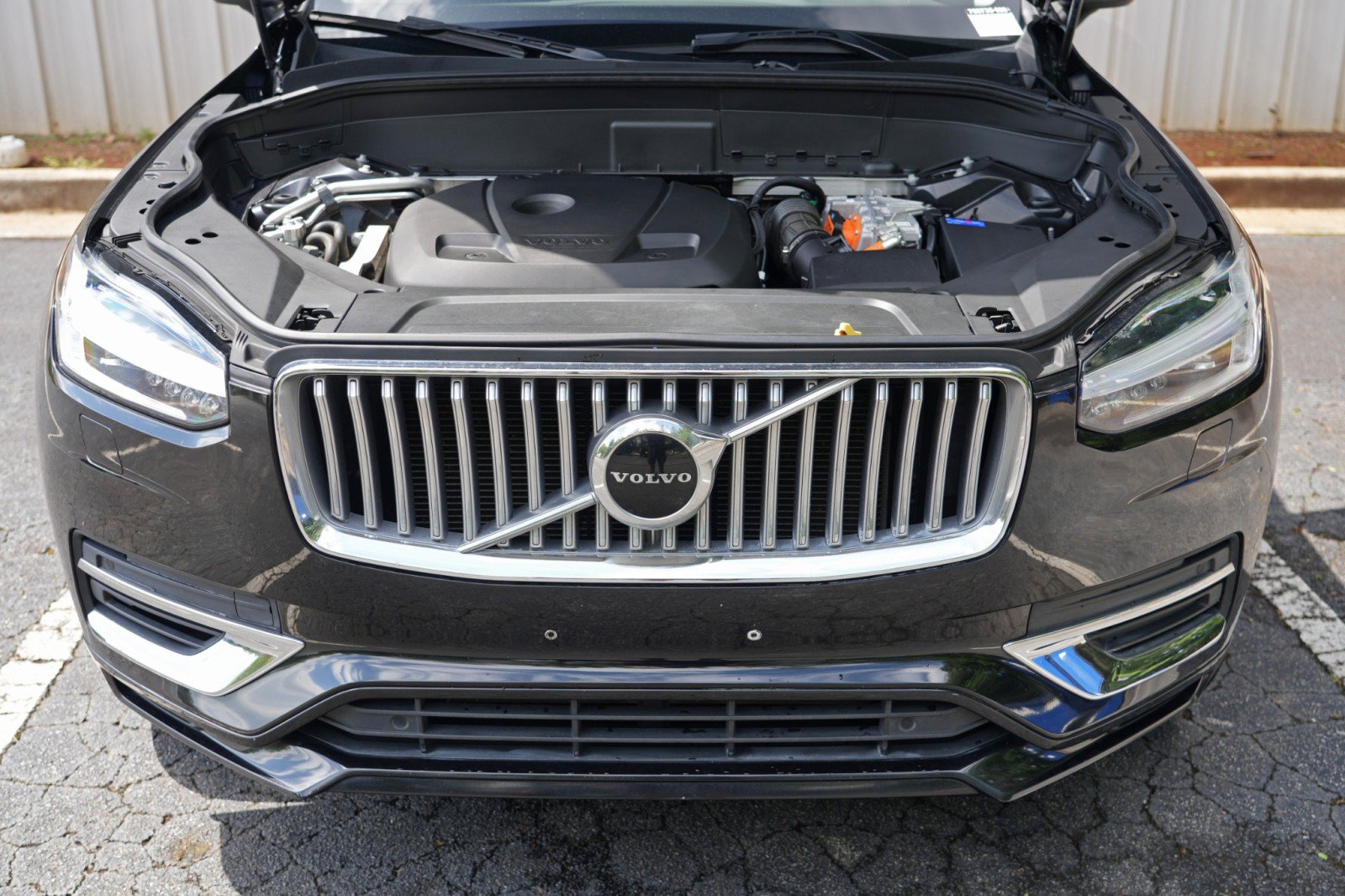 Used 2021 Volvo XC90 T8 Inscription Expression w/ Protection Package Premier AWD/4WD image 7