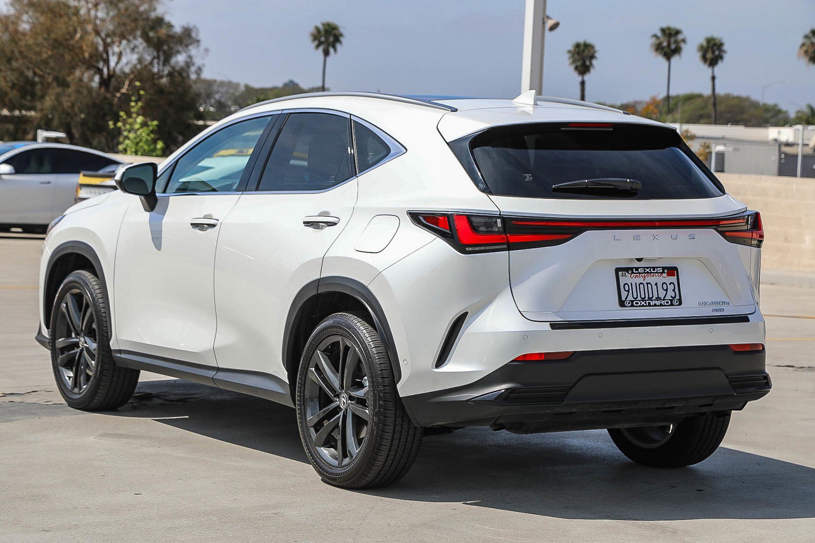 Used 2025 Lexus NX 450h+ AWD w/ Accessory Package (Z2) image 5