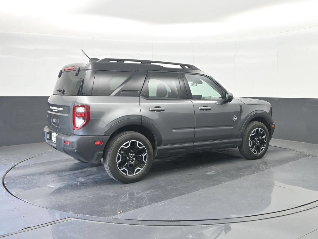 Certified 2025 Ford Bronco Sport Outer Banks w/ Outer Banks Tech Package+ AWD/4WD image 15