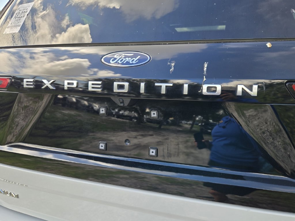 Used 2026 Ford Expedition Max Platinum AWD/4WD image 7