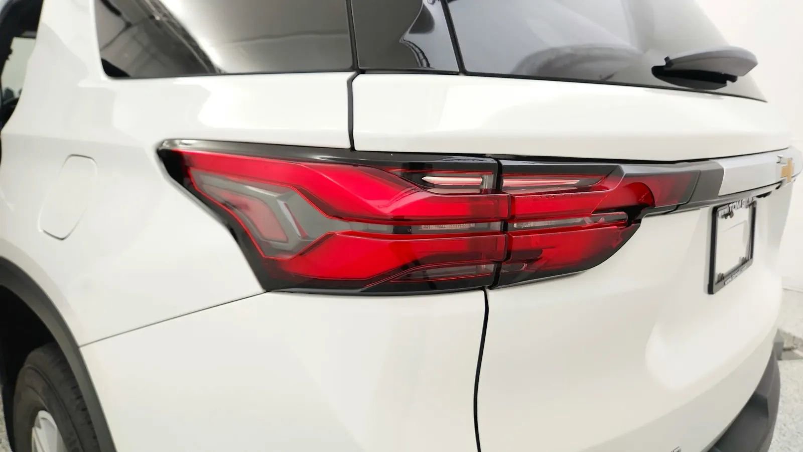 Used 2023 Chevrolet Traverse LT image 15