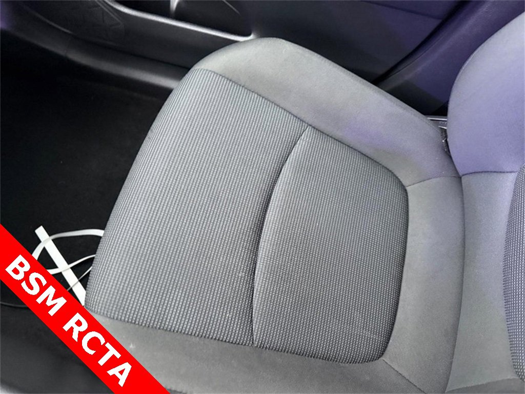 Used 2024 Toyota RAV4 LE image 27