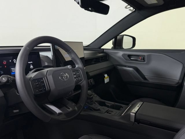Used 2026 Toyota RAV4 XSE w/ Weather Package AWD/4WD image 4