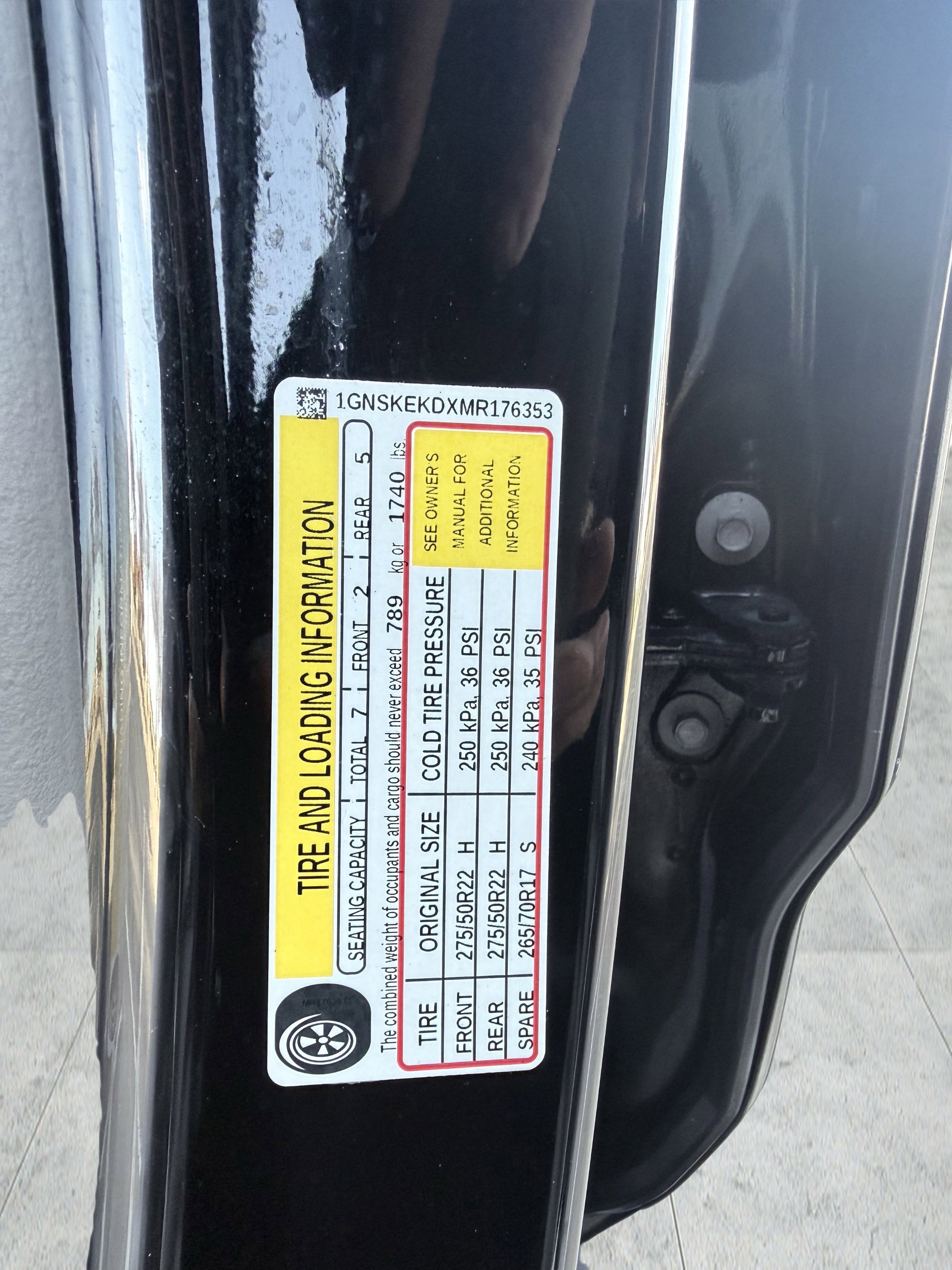 Used 2021 Chevrolet Suburban RST w/ Luxury Package image 77