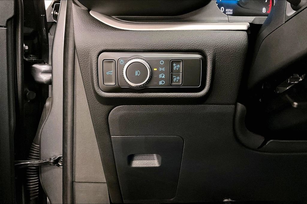 Used 2023 Ford Explorer XLT w/ Equipment Group 202A image 15