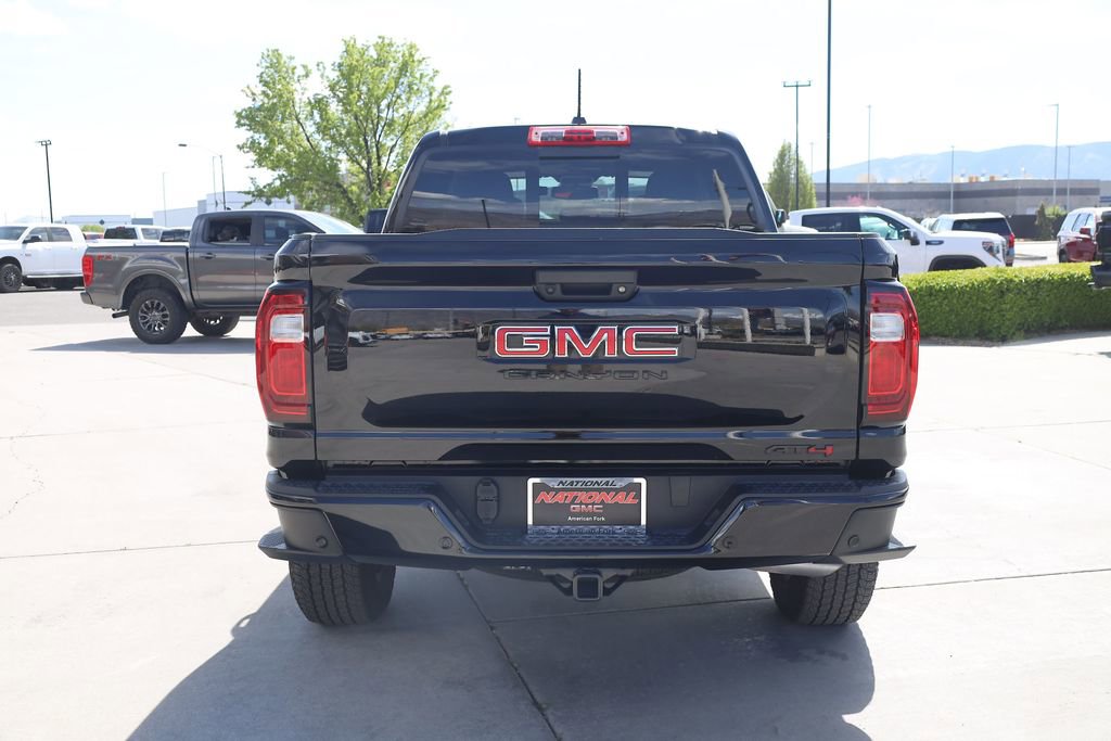 Used 2025 GMC Canyon AT4 image 5