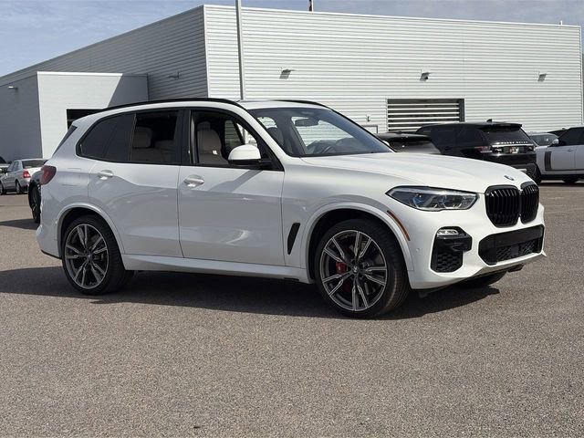 Used 2021 BMW X5 M50i w/ Executive Package image 4