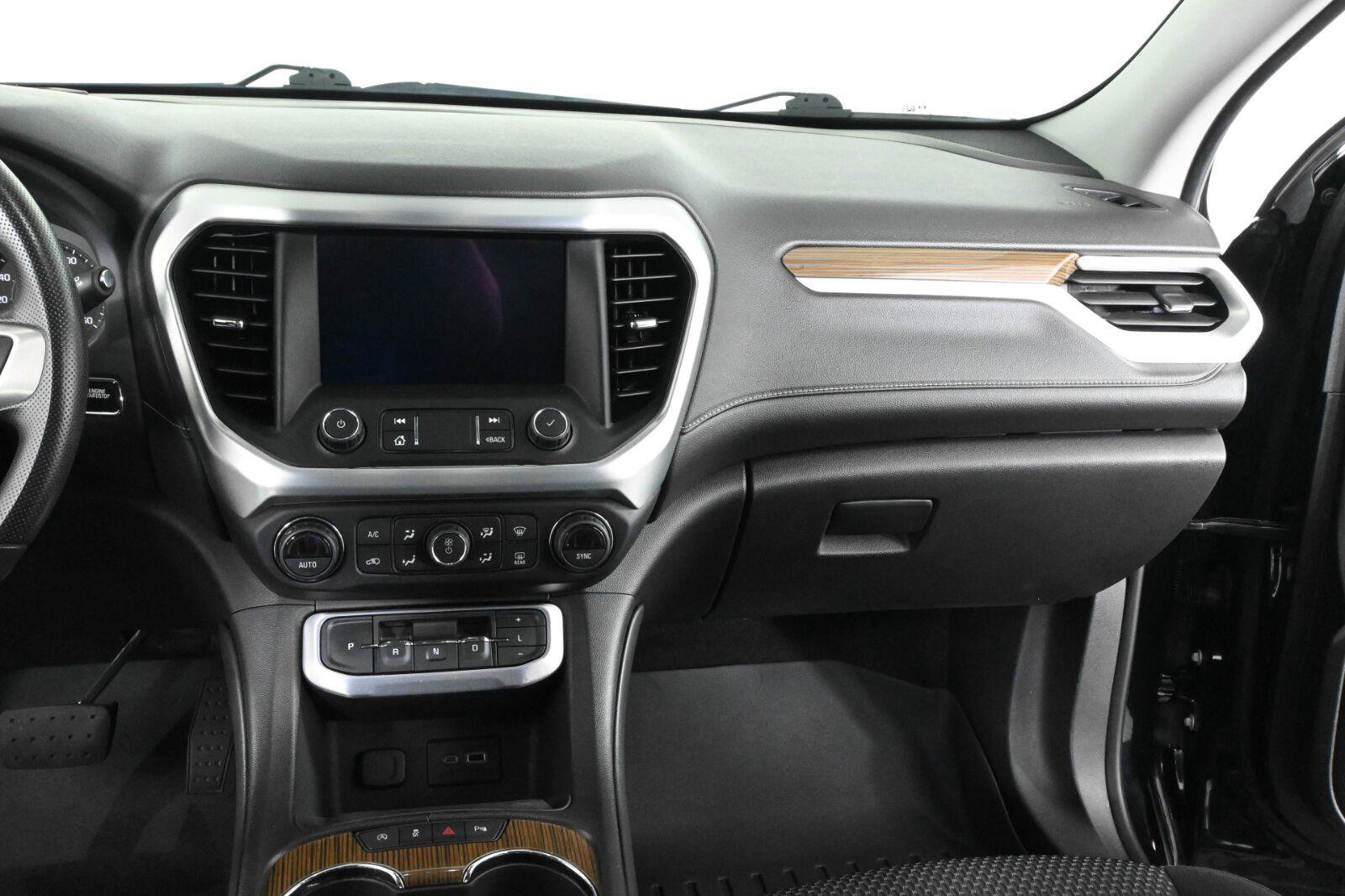 Used 2021 GMC Acadia SLE w/ Driver Convenience Package FWD image 15
