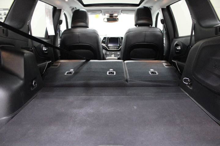 Used 2022 Jeep Cherokee Limited image 15