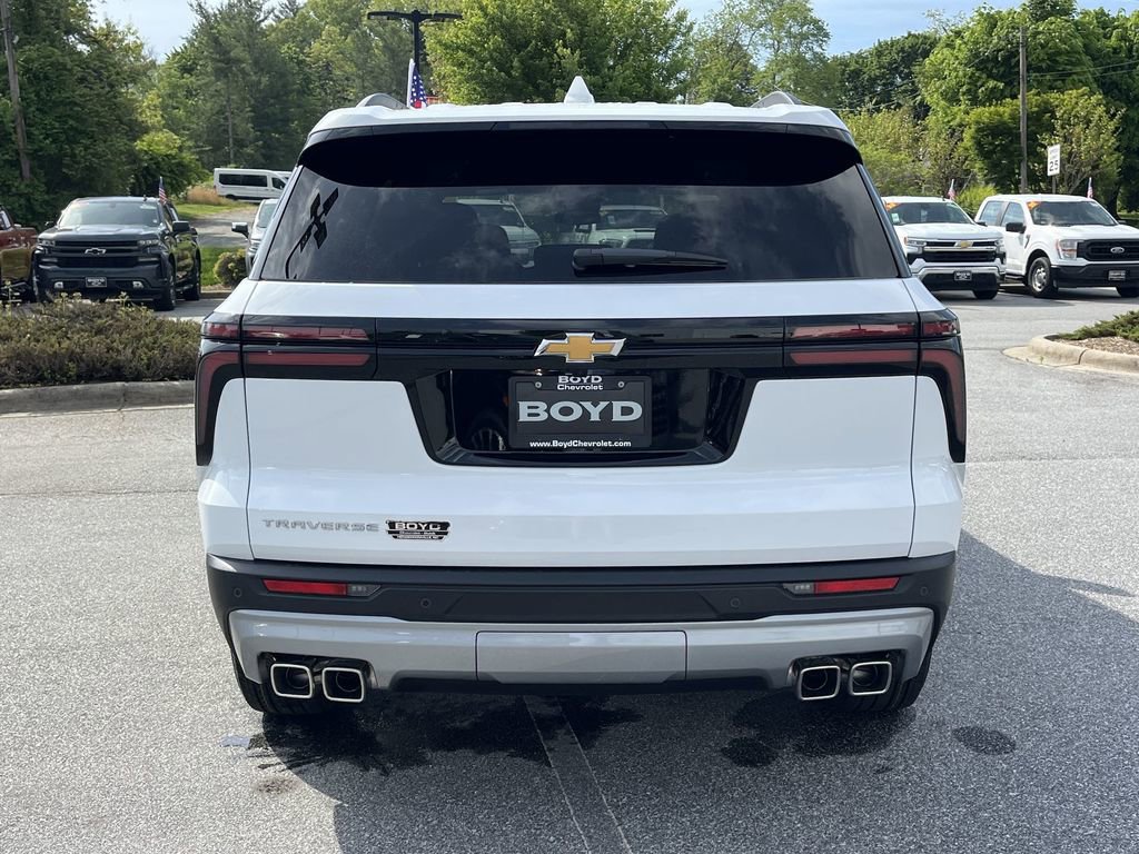 New 2025 Chevrolet Traverse LT image 8