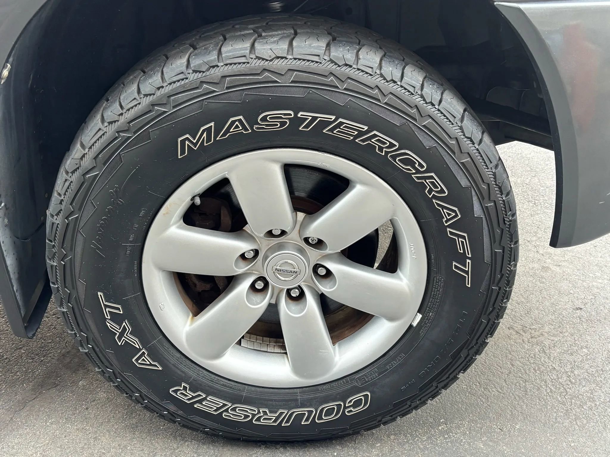 Used 2011 Nissan Titan SV w/ SV Value Truck Pkg image 32