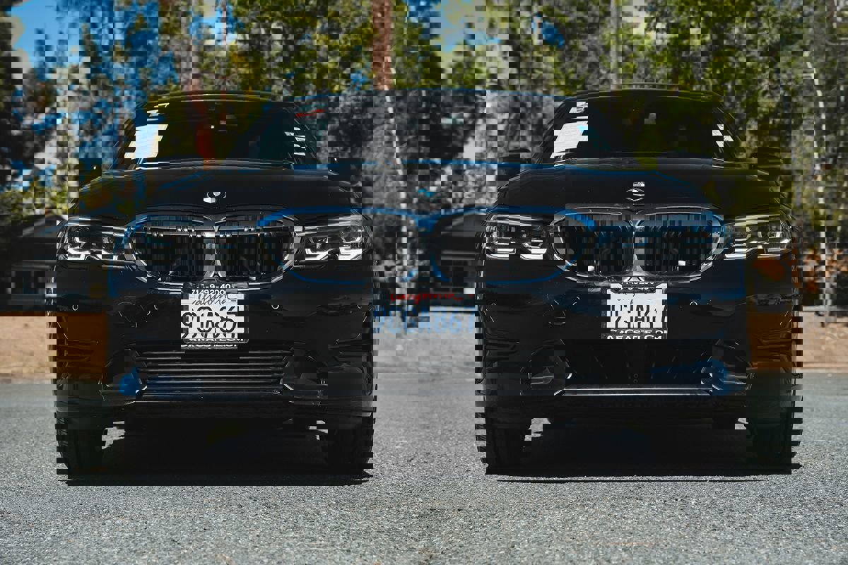 Used 2019 BMW 330i Sedan w/ Convenience Package image 6