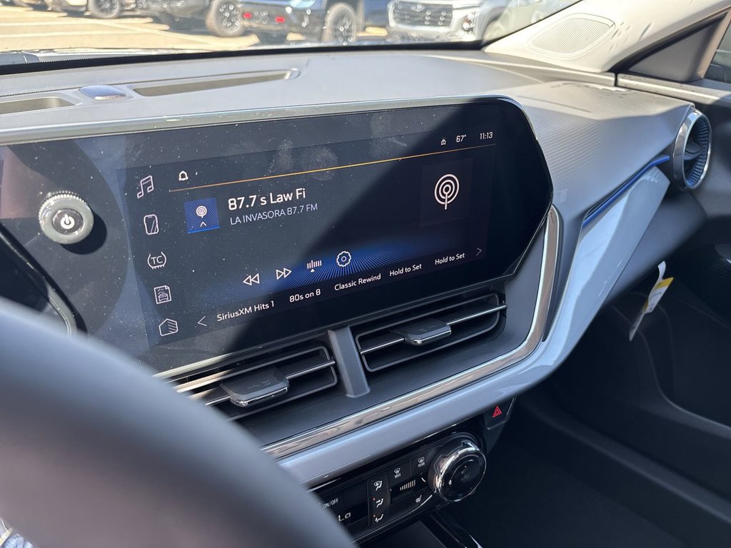 New 2026 Chevrolet Trax LT w/ Midnight Edition FWD image 16