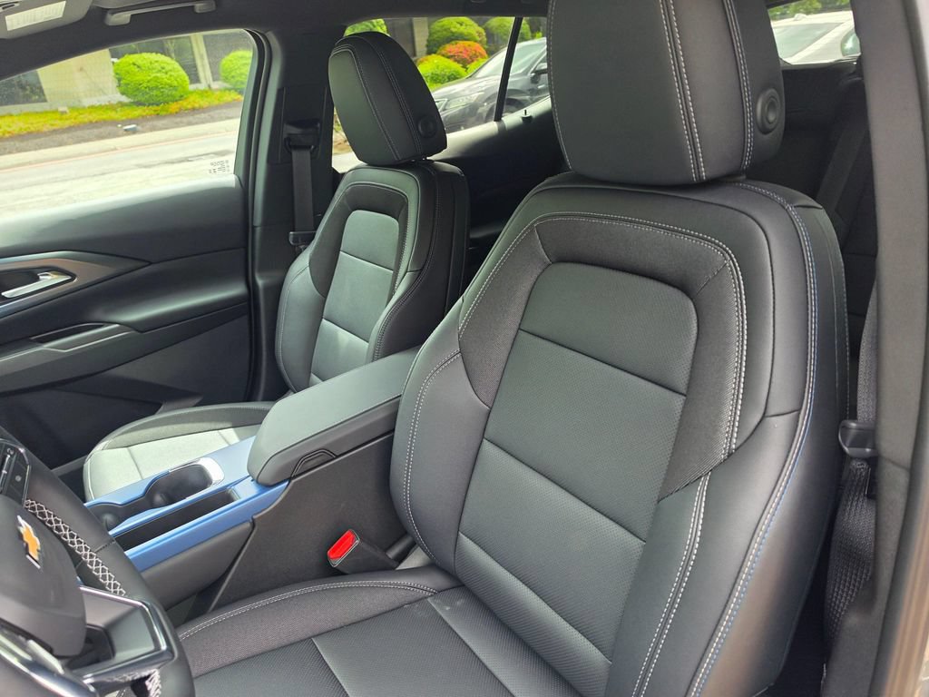 New 2026 Chevrolet Equinox EV LT AWD/4WD image 21
