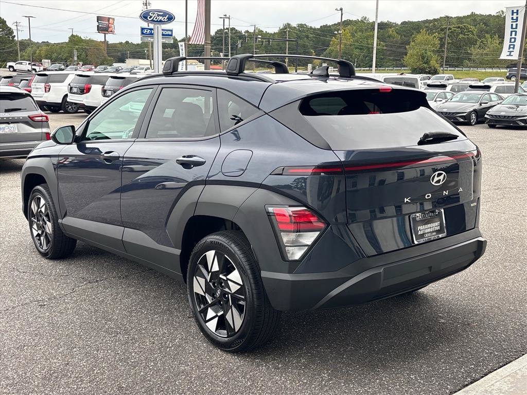 Used 2025 Hyundai Kona SEL AWD/4WD image 2