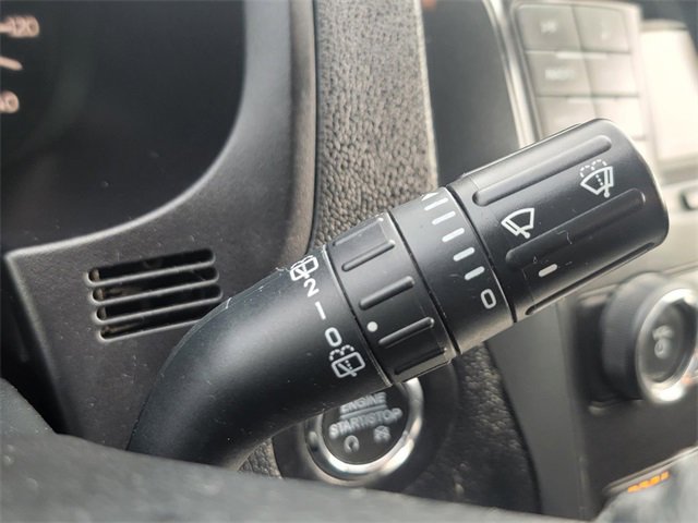 Used 2019 Ford Explorer XLT image 15