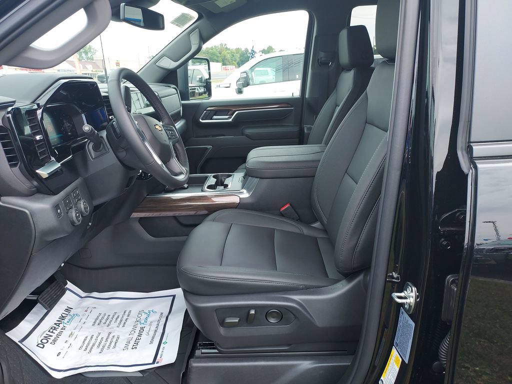 New 2026 Chevrolet Silverado 3500 LT w/ All Star Edition AWD/4WD image 13