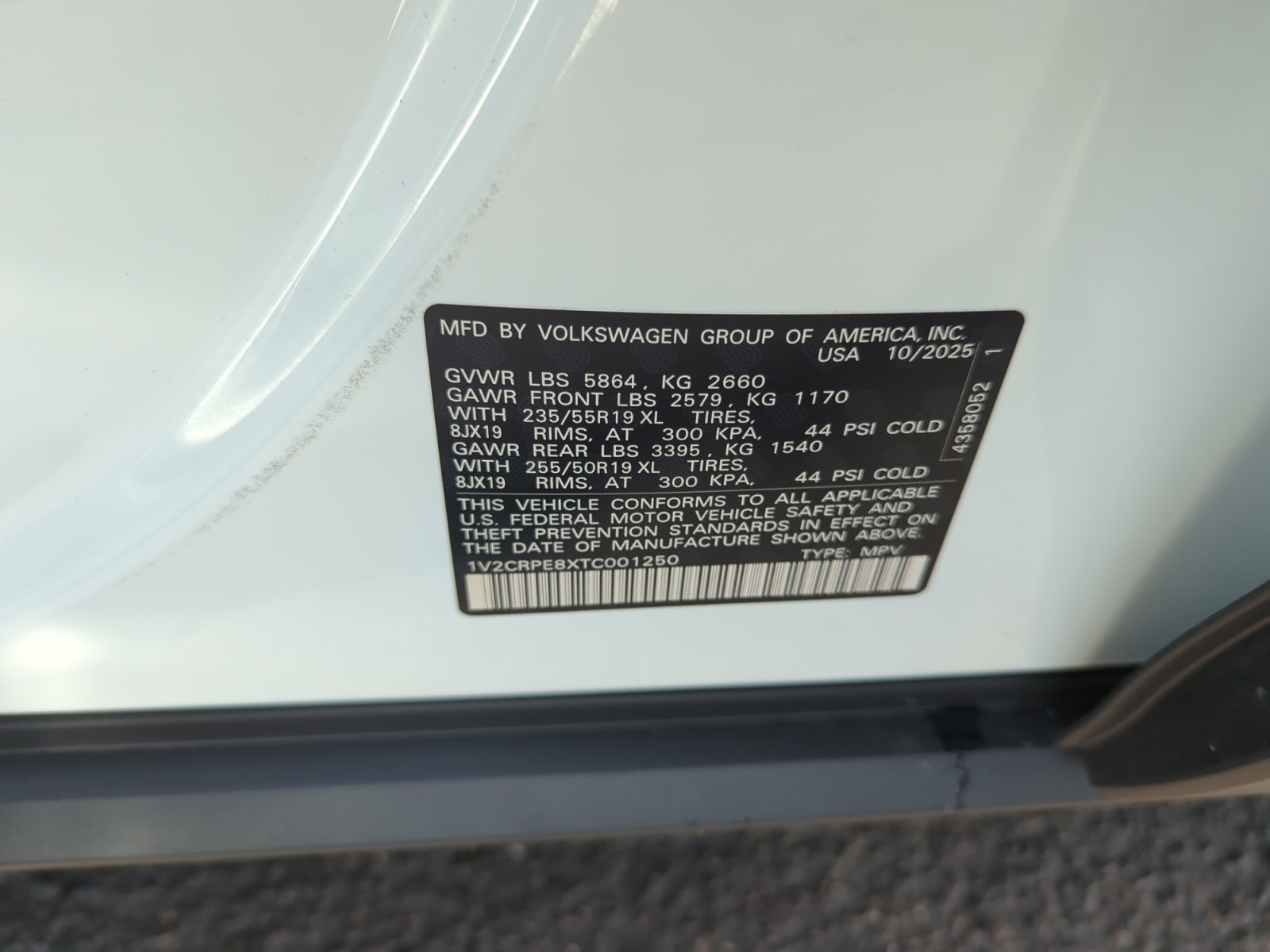 New 2026 Volkswagen ID.4 Pro image 24