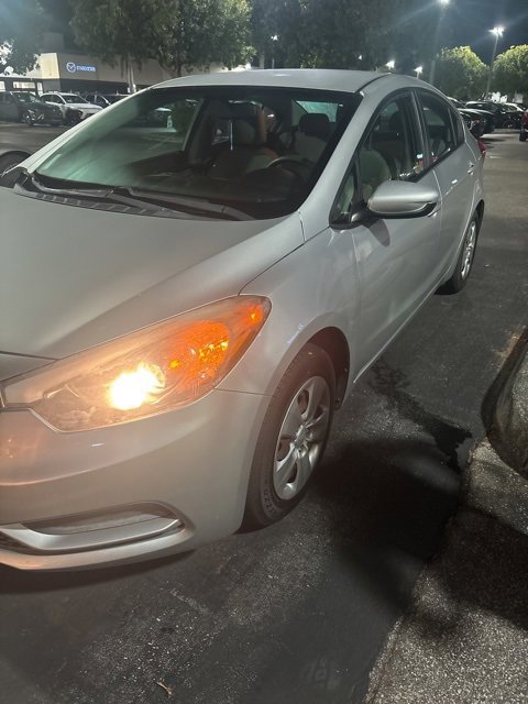 Used 2015 Kia Forte LX image 2