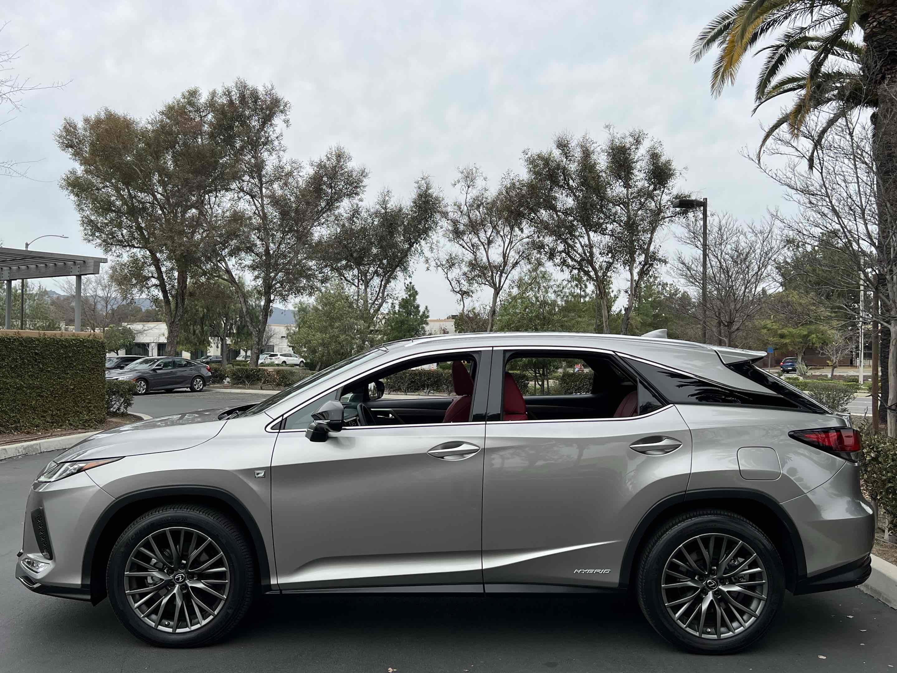 Used 2022 Lexus RX 450h F Sport w/ Cold Area Package (CT) image 31