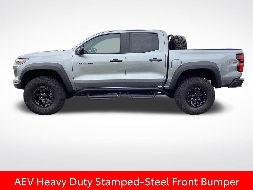 Used 2024 Chevrolet Colorado ZR2 w/ ZR2 Bison Edition AWD/4WD image 8