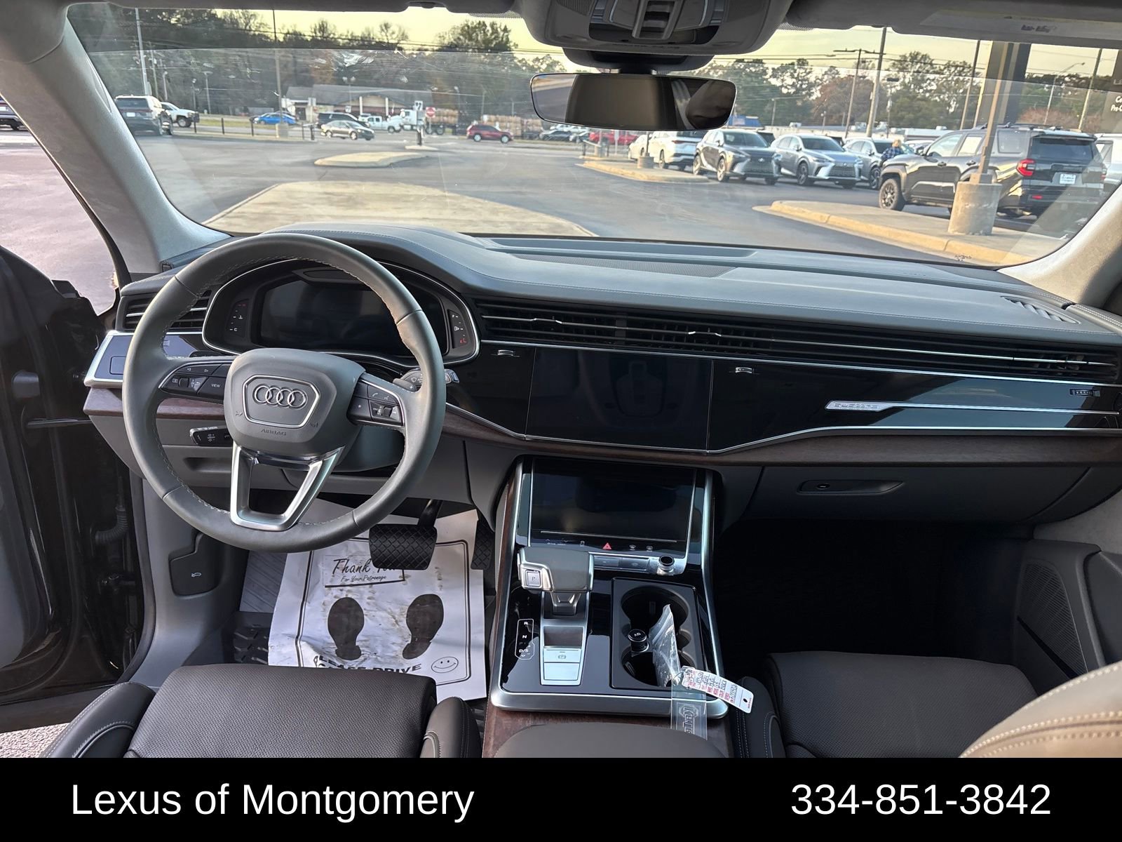 Used 2024 Audi Q8 Prestige image 12