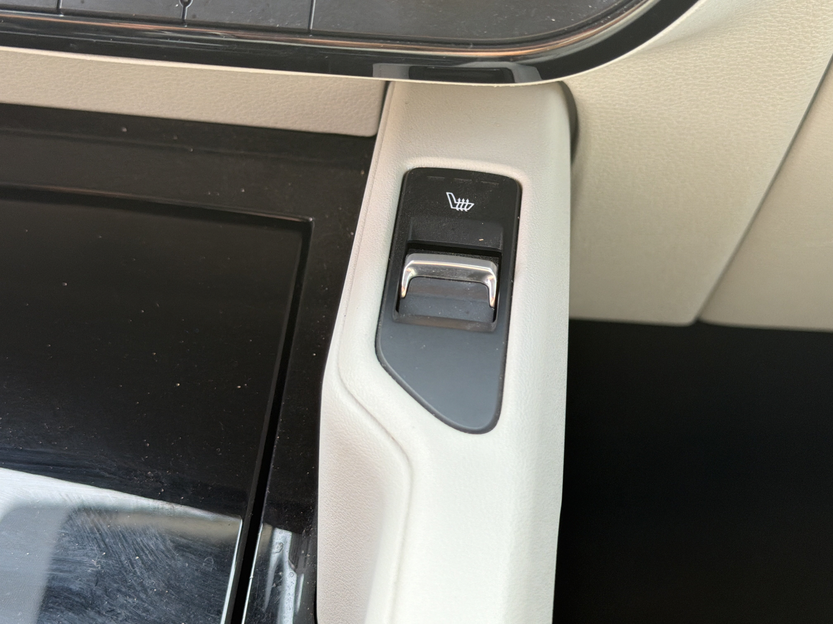 Certified 2024 Kia Telluride S w/ S Sunroof Package FWD image 17