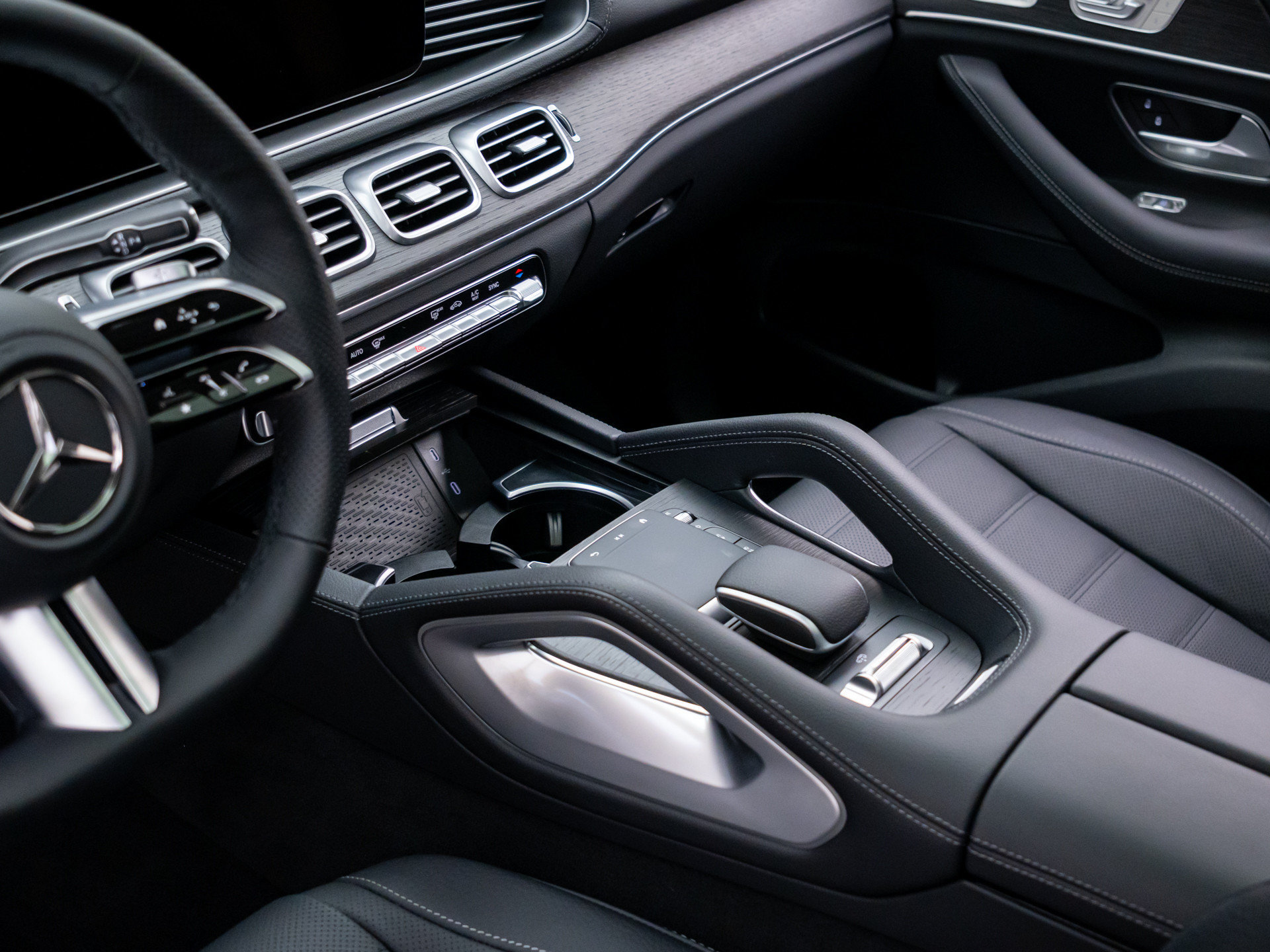 New 2026 Mercedes-Benz GLS 450 4MATIC image 12