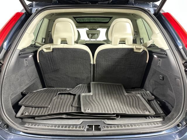 Used 2024 Volvo XC90 T8 Ultimate w/ Lounge Package image 26