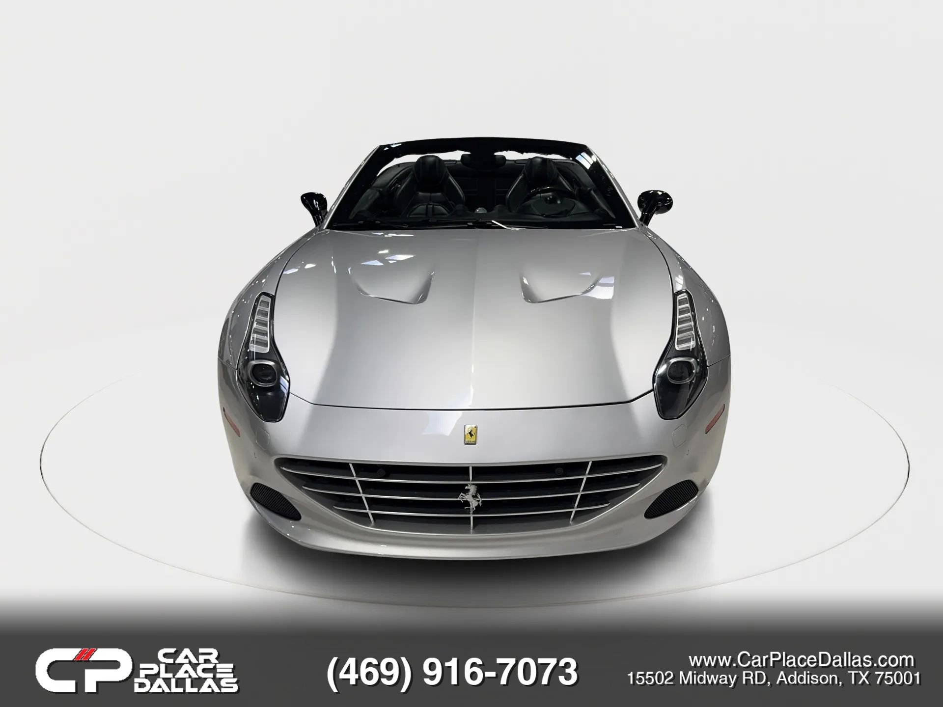 Used 2016 Ferrari California T image 4