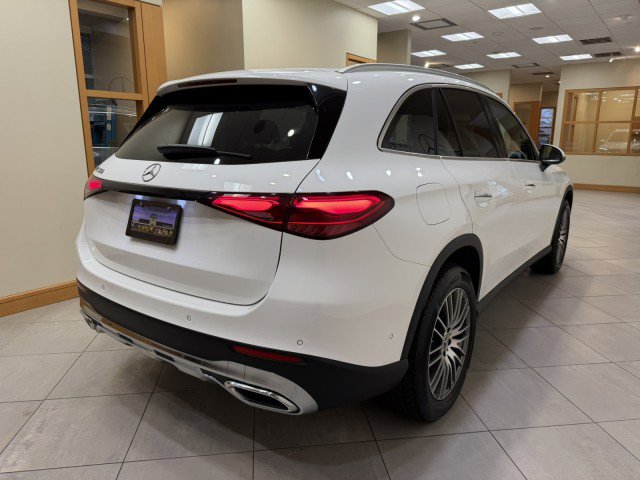 Certified 2025 Mercedes-Benz GLC 300 image 5