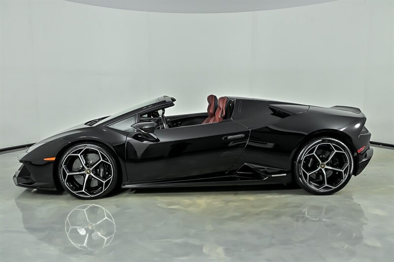Used 2020 Lamborghini Huracan EVO AWD/4WD image 7