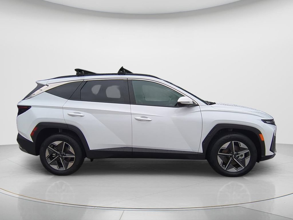Used 2025 Hyundai Tucson SEL AWD/4WD image 4
