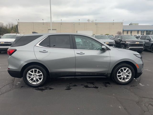 Used 2023 Chevrolet Equinox LT FWD image 3