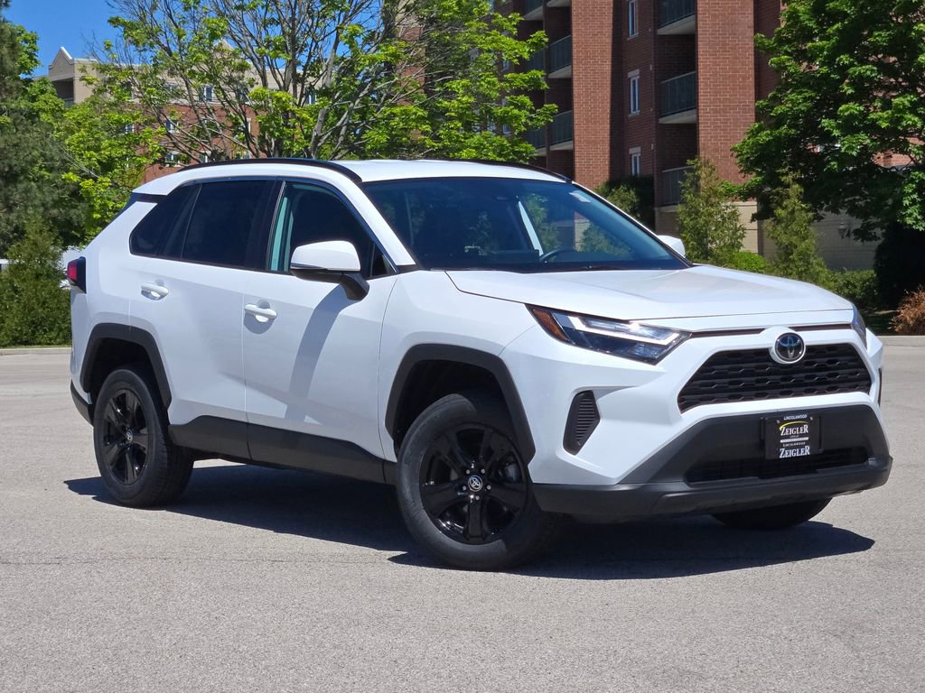 Used 2024 Toyota RAV4 XLE FWD video 1