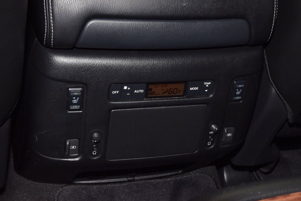 Used 2018 Nissan Armada Platinum w/ Captain Seat Package image 20