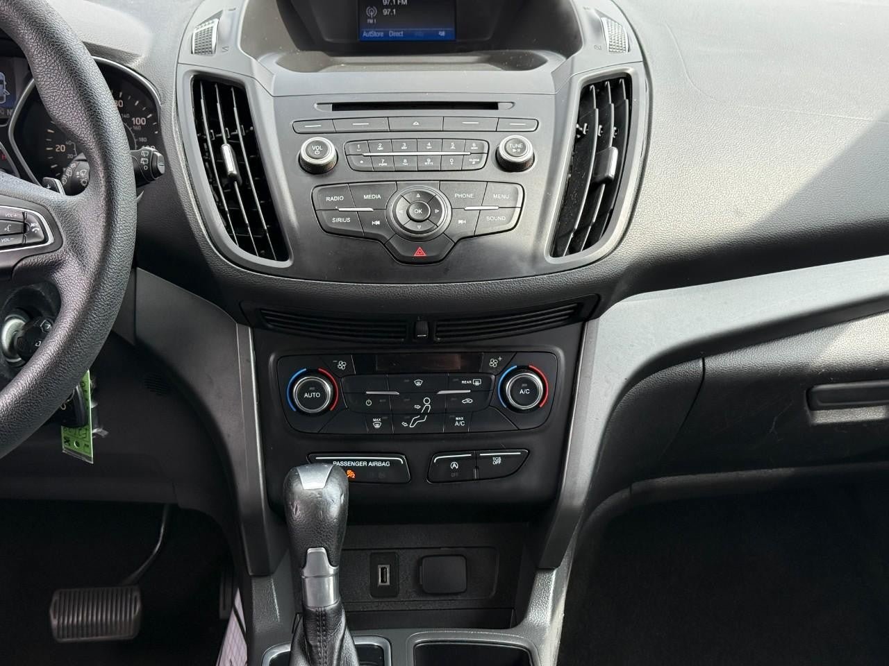 Used 2017 Ford Escape SE FWD image 14