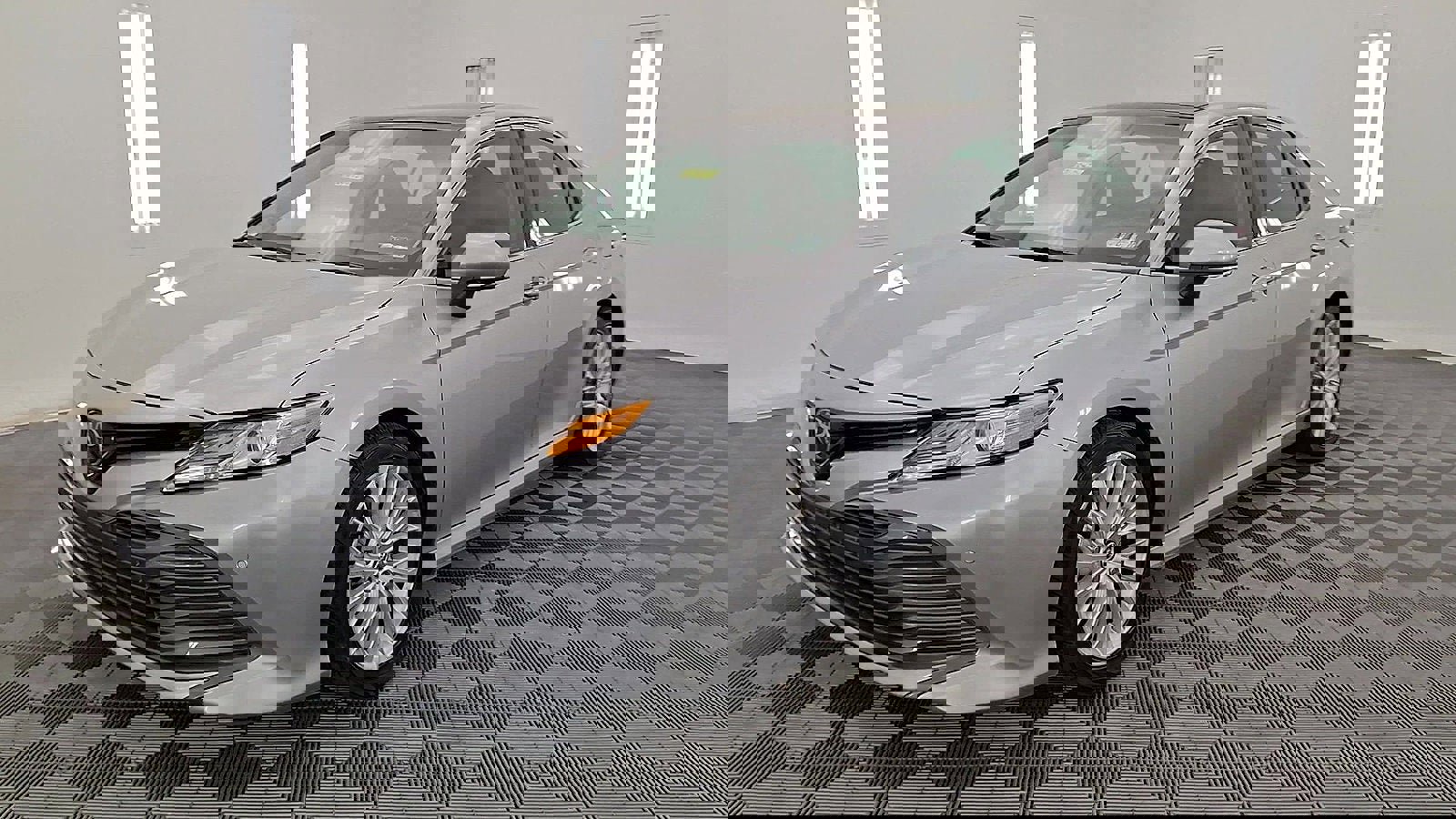 Certified 2018 Toyota Camry XLE w/ Driver Assist Package image 8