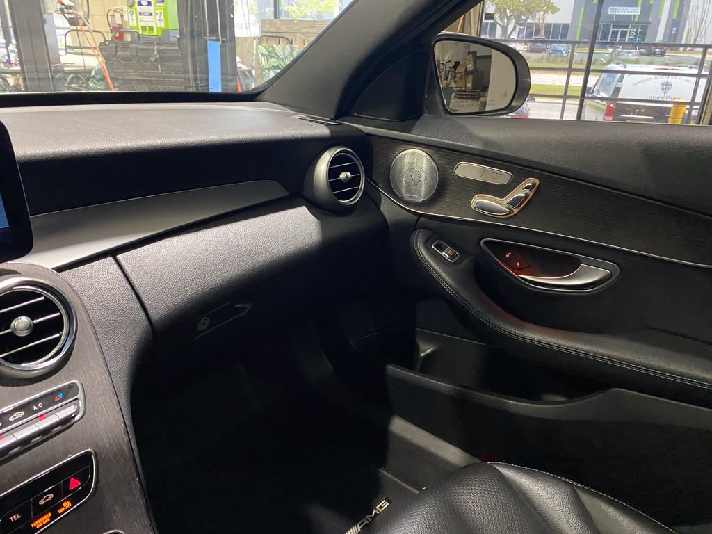 Certified 2019 Mercedes-Benz C 300 Sedan image 4