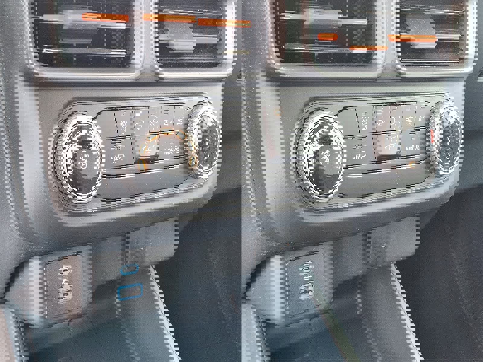 Used 2024 Ford Maverick XLT image 21