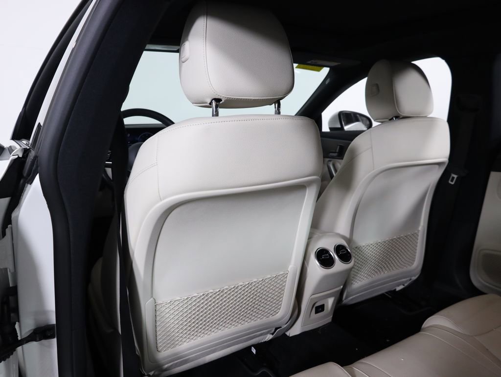 Certified 2025 Mercedes-Benz CLA 250 4MATIC image 36