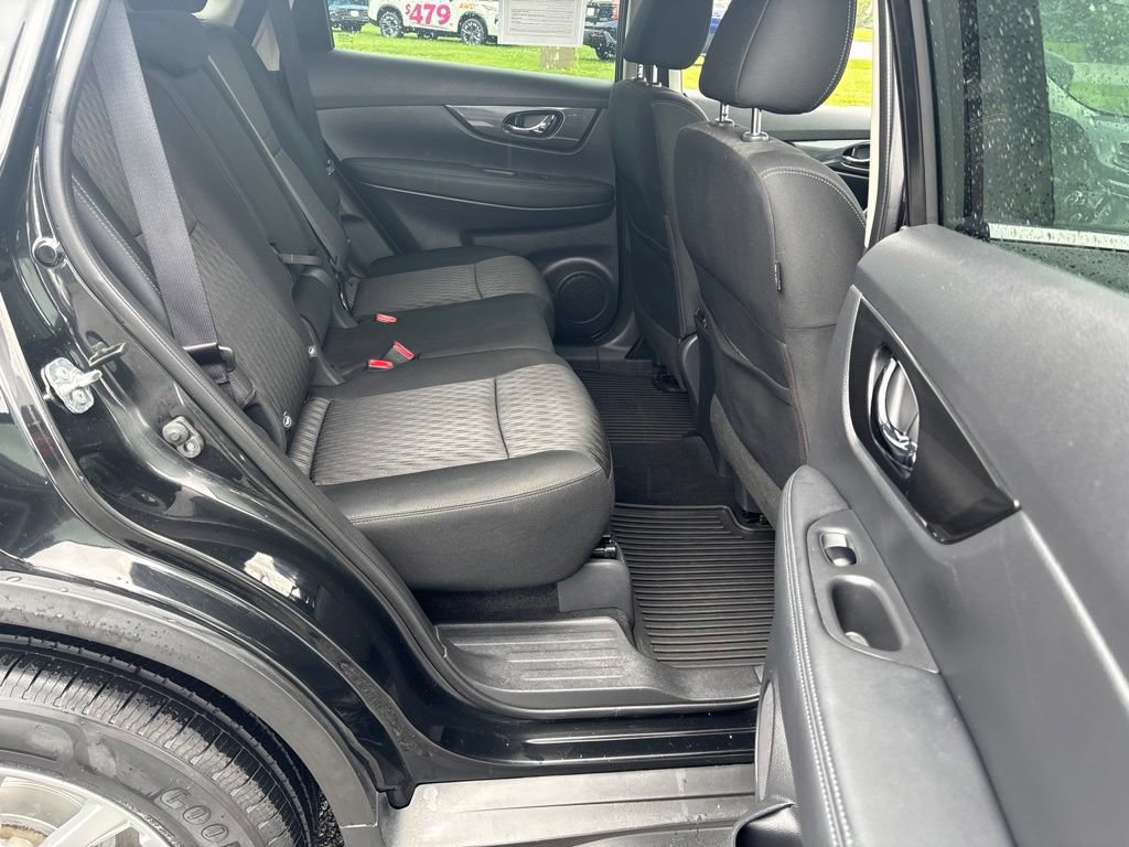 Used 2019 Nissan Rogue SV AWD/4WD image 31