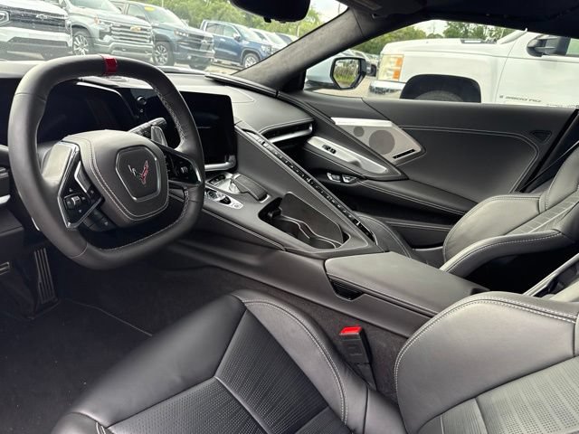 Used 2024 Chevrolet Corvette Stingray Premium Conv w/ Z51 Performance Package RWD image 8